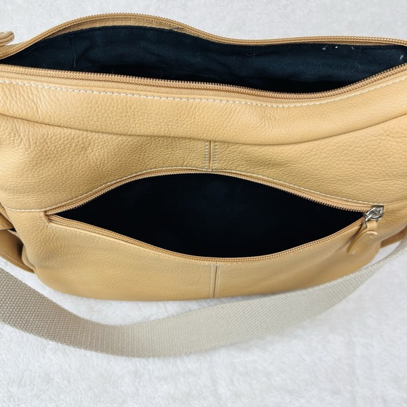 Vintage Tignanello Cargo Hobo Shoulder Bag Pebbled Leather Canvas Strap Tan Nude - Picture 14 of 15